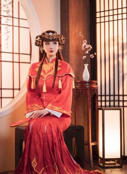 高中女生
